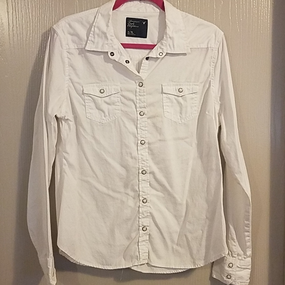 American Eagle brand ladies button down shirt XL. 100% Cotton